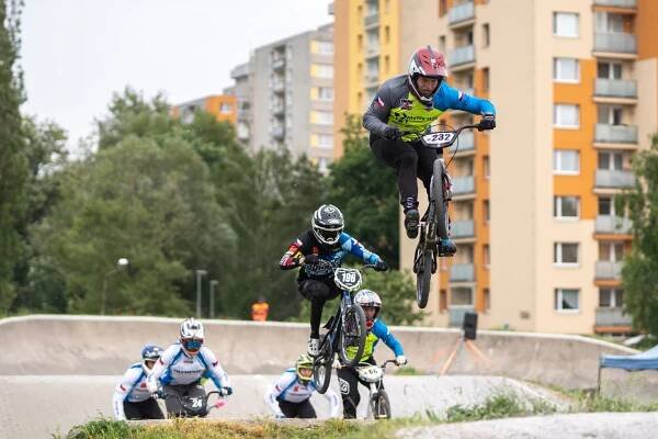 Český Svaz Cyklistiky | Bikrosaři odstartovali v Pardubicích sezonu
