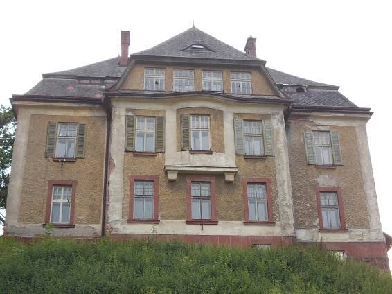 Soubor:Dolni Lanov fara 3.jpg
