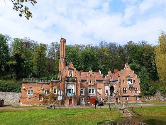 Fotogaléria • Kamieniec Ząbkowicki Palace (Historická budova) • Mapy.com