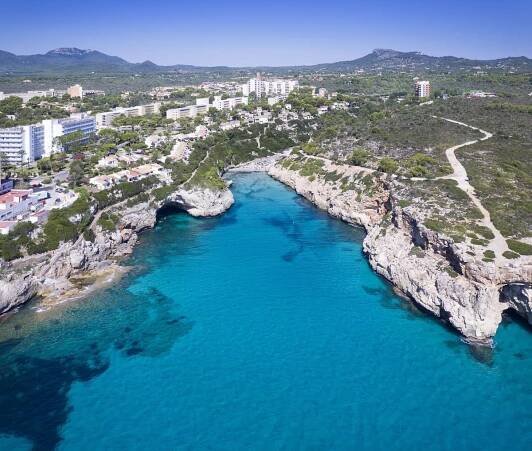 Hotel AluaSun Cala Antena, Španělsko Mallorca - 8 956 Kč Invia