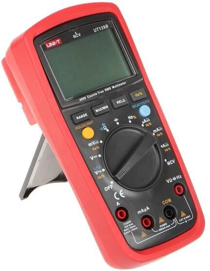 UNIVERZÁLNÍ MĚŘIČ UT-139A UNI-T