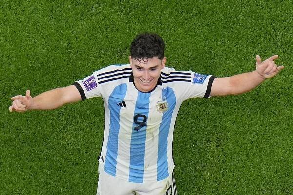 SESTŘIH: Messi zářil, Álvarez pálil. Argentina je ve finále