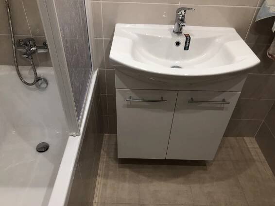 Rekonstrukce bytového jádra bytu 3+1,obklad Concept | Skála - koupelny na klíč