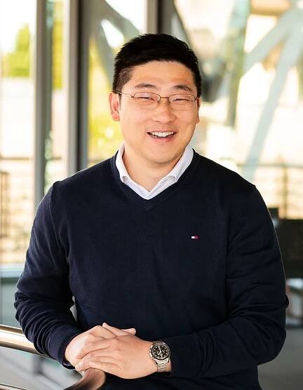 Ivan Zhou