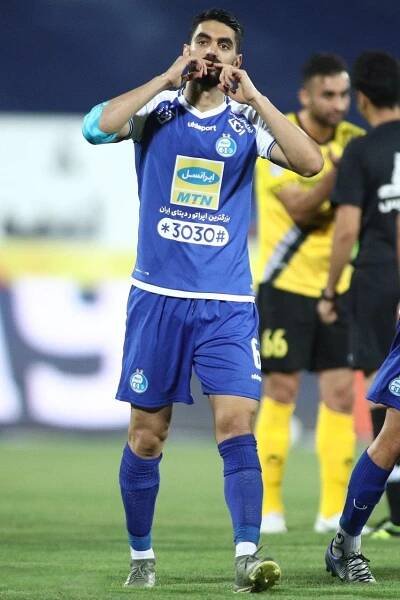 Ali Karimi (footballer, born 1994) - Wikipedia