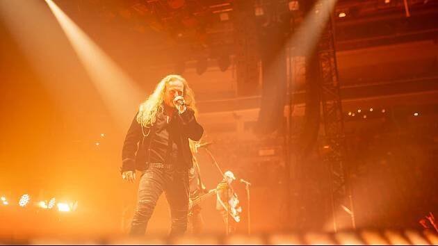 OBRAZEM: Po čertech velkej koncert. Kabáti rozohnili libereckou arénu