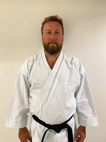 Trenéři a asistenti klubu Karate TJ Bystřice pod Hostýnem – Karate TJ Bystřice pod Hostýnem