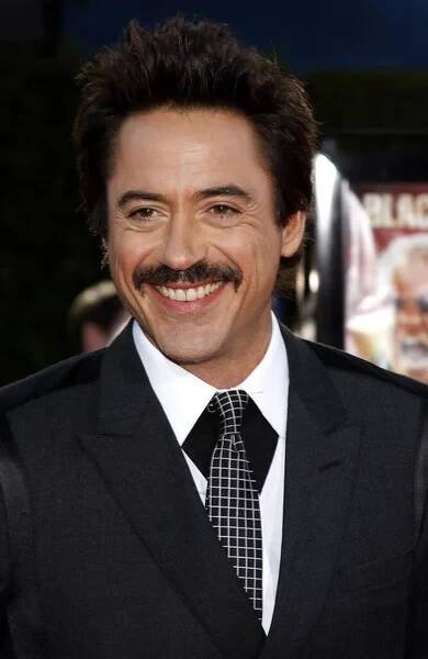 Robert Downey junior na premiéře "Tropic Thunder" v Los Angeles, která se konala 11. srpna 2008 v divadle Mann Village ve Westwoodu. — Stock obrázek
