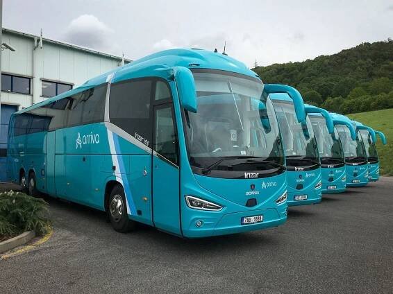 Pět nových autobusů Scania Irizar i6s pro linku Arriva Express