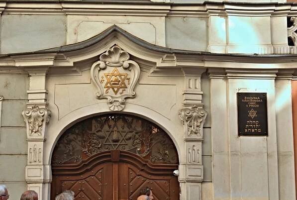 Soubor:Praha-Josefov radnice ŽOP.jpg – Wikipedie