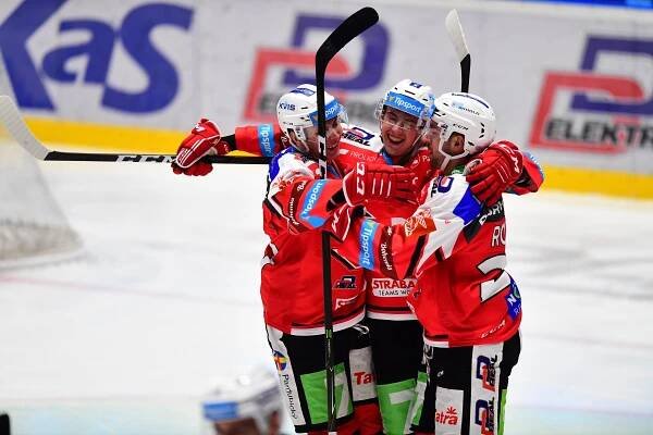 Rekord play off překonán! Dynamo deklasovalo Energii 11:3 a má postupový mečbol