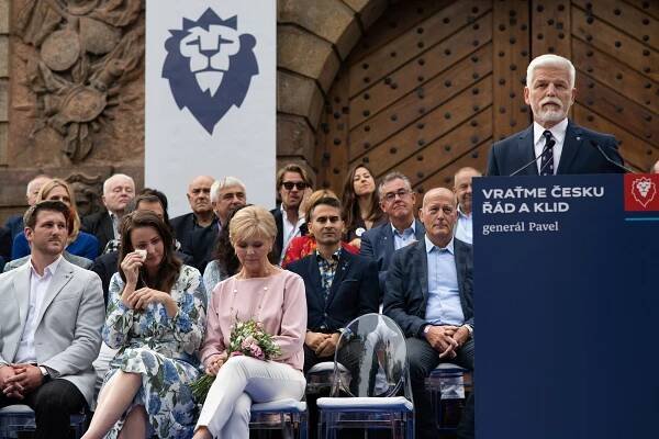 Pavel si vybral za kancléřku vedoucí kanceláře Senátu