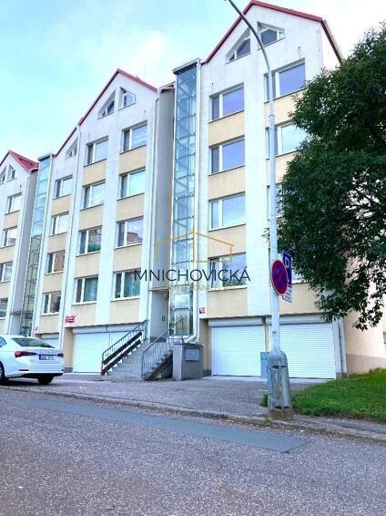 3+1, Malešovská, Praha, 74 m2