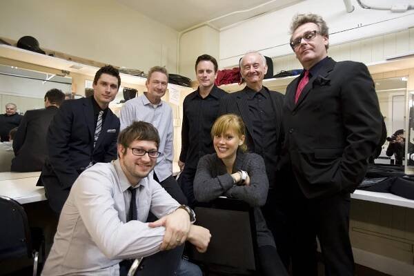 Jeff B. Davis, Ryan Stiles, Chip Esten, Bob Dirkach, Greg Proops and Janet Varney. Photo by Tommy Lau.