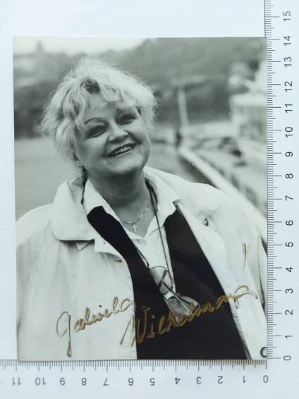 Gabriela Wilhelmová - originální autogram na fotografii