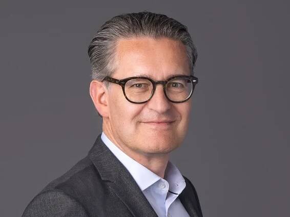 
Christian Schulz
Prezident spoločnosti a riaditeľ Global Business Solutions+ Bratislava 