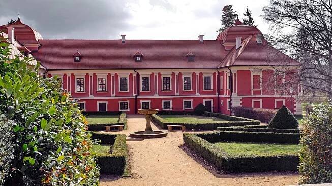 Soubor:Ostrov nad Ohří zámek palác princů (2).jpg – Wikipedie