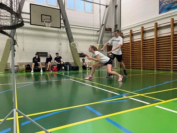 Reprezentace studentů VŠE na AM ČR v badmintonu – Centrum tělesné výchovy a sportu – Vysoká škola ekonomická v Praze
