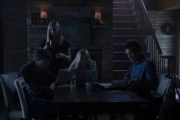 Ozark - Sangre Sobre Todo - Z filmu - Skylar Gaertner, Laura Linney, Sofia Hublitz, Jason Bateman