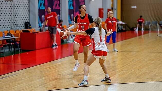EuroBasket 2025: Eliška Hamzová po čtvrtfinálové prohře touží po pátém místě - iDNES.cz