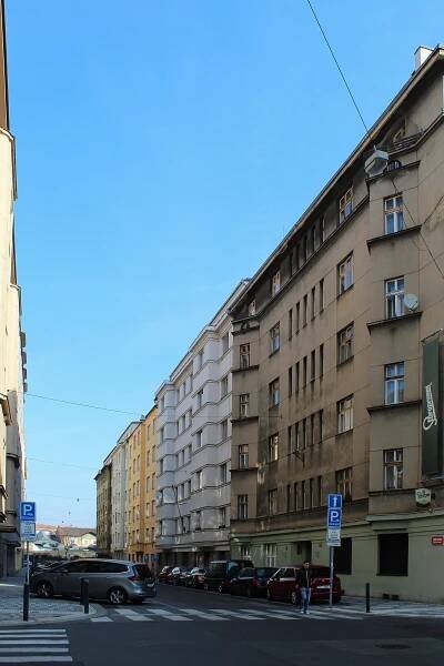 Soubor:Praha, Holešovice 1088u.jpg – Wikipedie