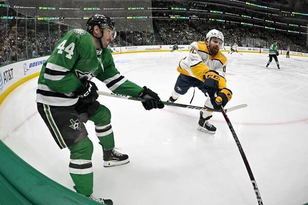 NHL: Nashville Predators at Dallas Stars