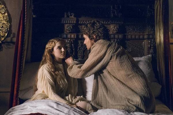 Bílá princezna - V loži s nepřítelem - Z filmu - Jodie Comer, Jacob Collins-Levy