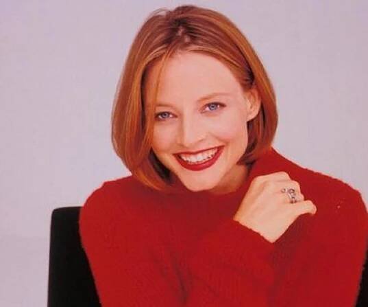 Jodie Foster Biography - Facts, Childhood, Family Life & Achievements