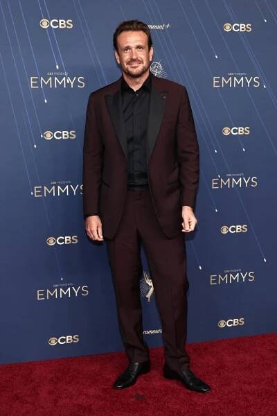 0b0297b0a3fbe-emmy-jason.jpg