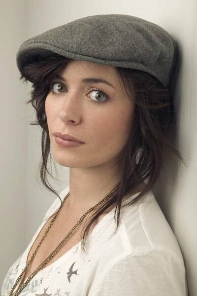 FlashForward Publicity Sign Torchwood Star Eve Myles. – FlashForward Publicity