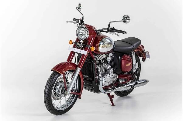 Jawa 300 CL, indická Jawa EURO 5, červená