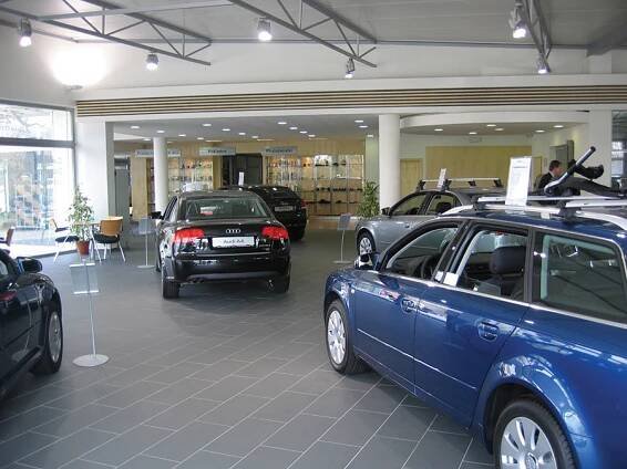 TopCentrum Audi - Kyjov - Atelier Valachovič