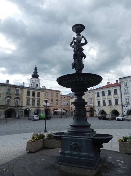 Soubor:Příbor kašna.jpg – Wikipedie