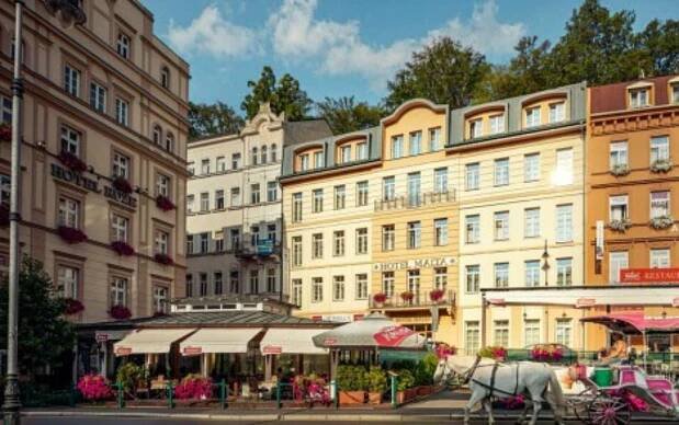 Karlovy Vary: 8 dní v Hotelu Malta **** se vstupem do Alžbětiných lázní + 15 léčebných procedur a plná penze