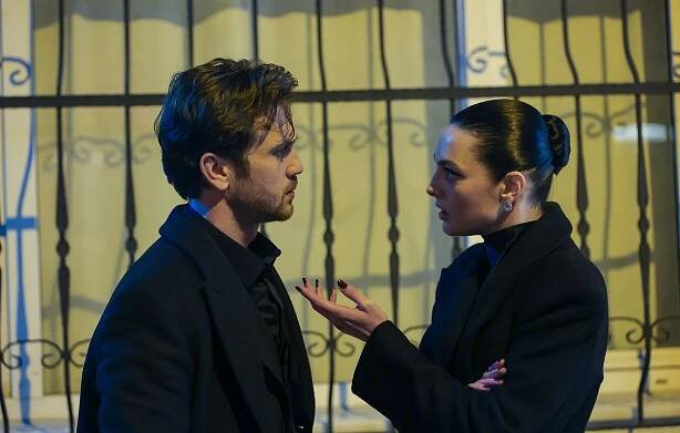 Deha - Episode 17 - Z filmu - Aras Bulut Iynemli, Melis Sezen