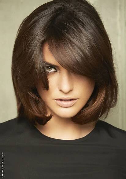 Sestříhané, objemné nebo elegantní s ofinou: Trendem letošního podzimu je mikádo - Žena.cz - magazín pro ženy | Coupe de cheveux, Cheveux, Cheveux mi long
