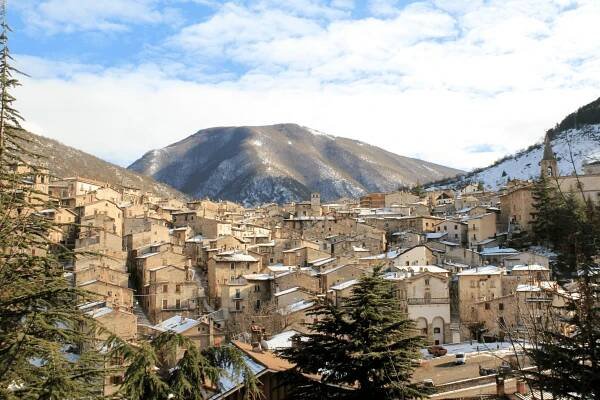 Abruzzo - Wine and Travel Italy
