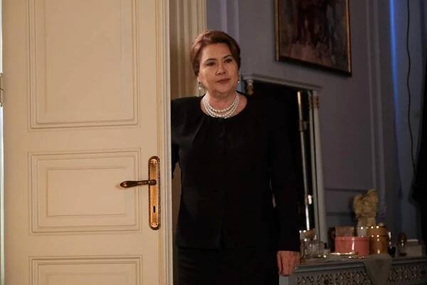 Kül Masalı - Çember Daralıyor - Z filmu - Hülya Darcan
