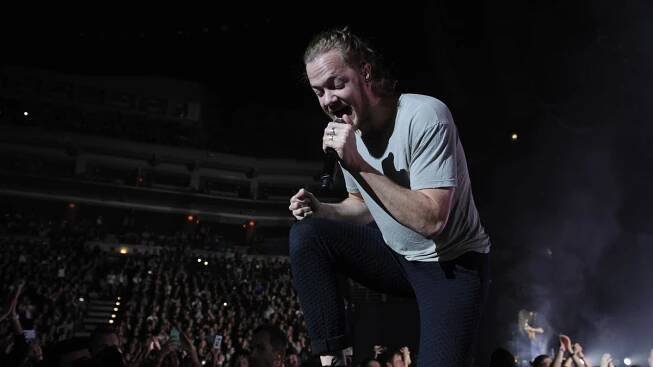Americká kapela Imagine Dragons zahrála opět v Praze! GALERIE