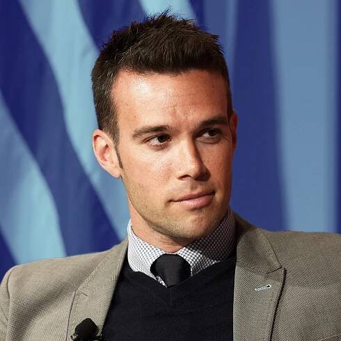 Former Obama Speechwriter Jon Favreau on Trump, Hillary, and Becoming a Podcast Star
