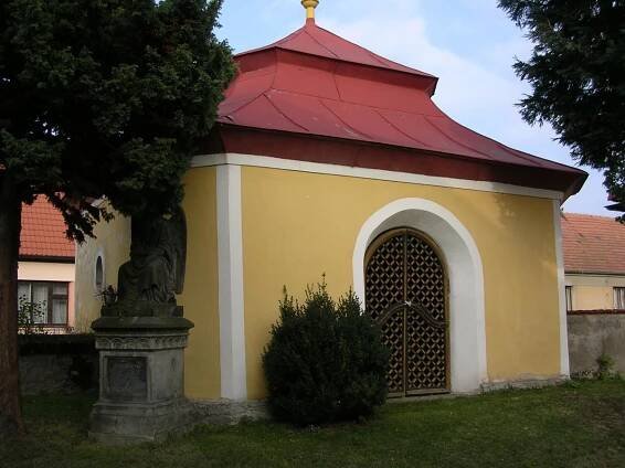 Kostnice (Zdislavice, Benešov, Česko)