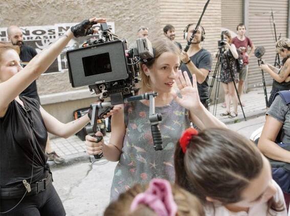 las niñas, pelicula española, cine español, cine aragonés, 90, amigas, andrea fandos, biznaga de oro, Bteam Prods, cine palafox, estreno, festival de málaga, inicia films, largometraje, largometraje aragonés, natalia de molina, películas aragonesas, pila rpalomero, recuerdos, zaragoza, colegio de monjas