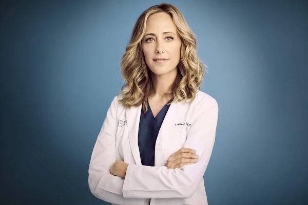 Grey's Anatomy's Kim Raver Opens Up About Her Character's Sexual Orientation, Past Relationship with a Woman