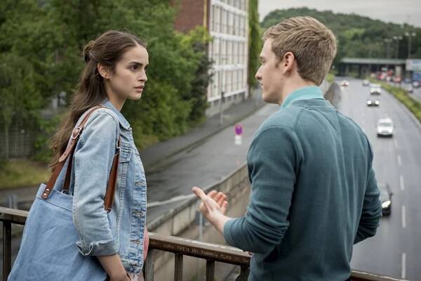 Club der roten Bänder - Vertrauen - Z filmu - Luise Befort, Timur Bartels
