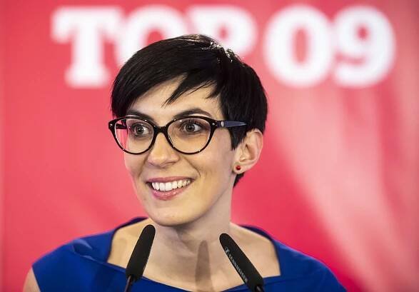TOP 09 povede Pekarová Adamová, Czernin jí bude krýt záda. Pospíšil se do vedení nedostal