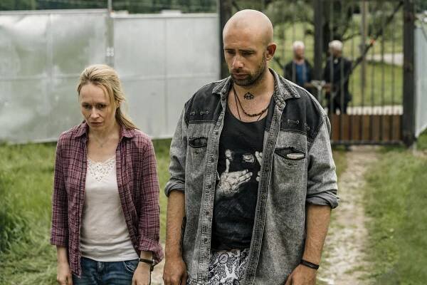 Místo činu - Freies Land - Z filmu - Anja Schneider, Simon Zagermann