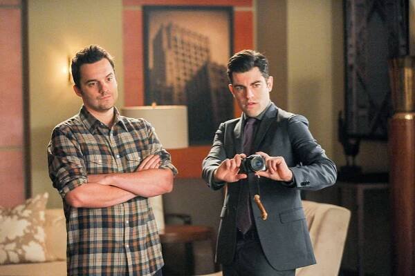 Nová holka - Swuit - Z filmu - Jake Johnson, Max Greenfield