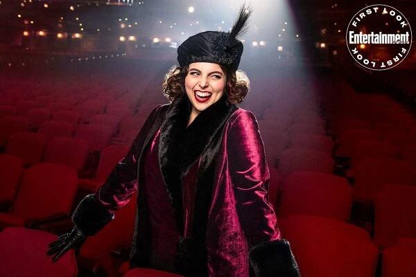 Hello, Gorgeous! Get your first look at Beanie Feldstein as Fanny Brice in 'Funny Girl'