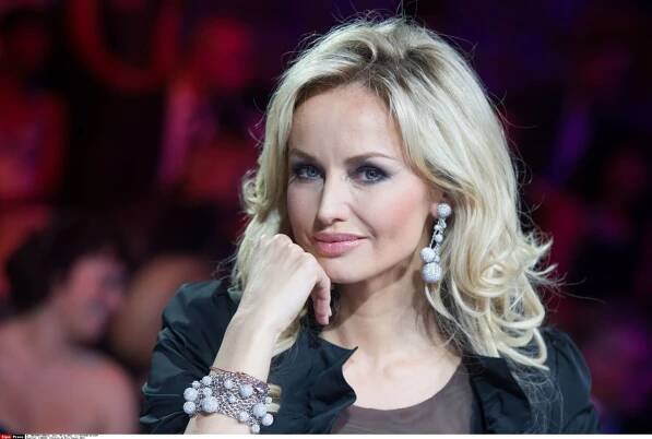 Adriana Sklenaříková slaví 53. narozeniny. 