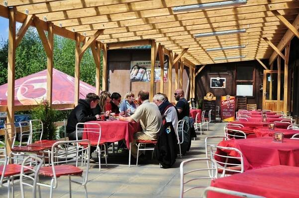 Restaurace-pergola